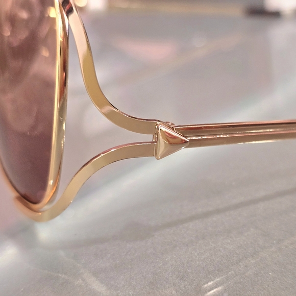 NEW! Sean John Women's J5512 Metal Chain Square Sunglasses with 100% Uv Protect - Picture 5 of 8